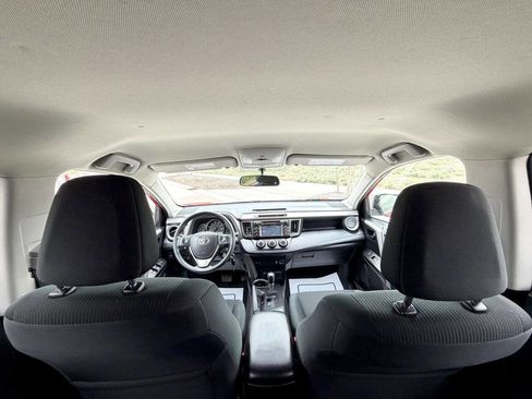 Used 2016 Toyota RAV4 LE AWD/4WD image 20