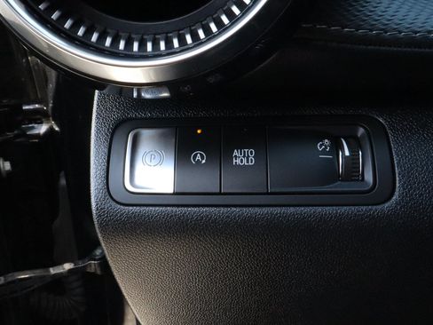 Used 2025 Chevrolet Equinox LT w/ Convenience Package II FWD image 17