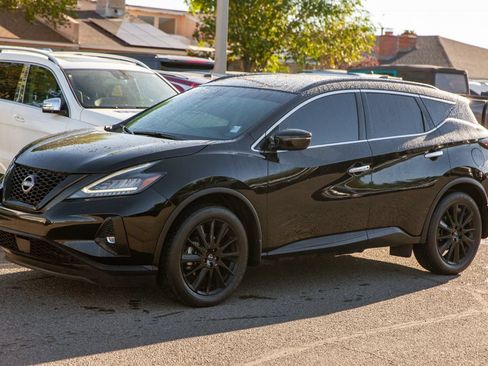 Used 2023 Nissan Murano SV w/ SV Midnight Edition Package FWD image 9