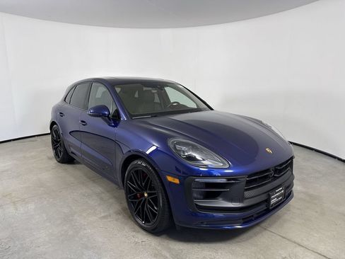 Certified 2025 Porsche Macan GTS AWD/4WD image 9