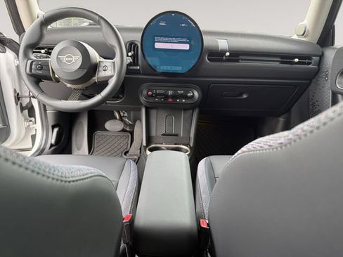 Used 2025 MINI Cooper S FWD image 10