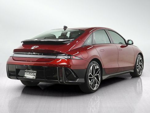 Used 2025 Hyundai Ioniq 6 Limited AWD/4WD image 5