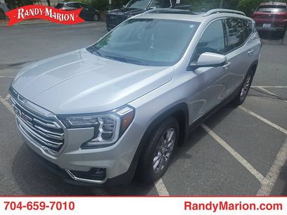 Used 2022 GMC Terrain SLT w/ Tech Package