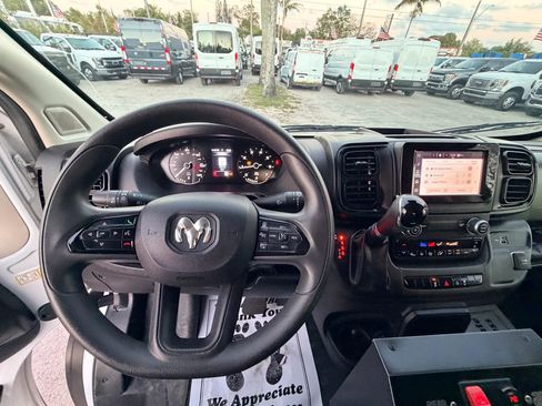 Used 2022 RAM ProMaster 3500 w/ Premium Appearance Group image 21