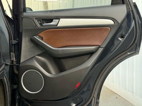 Used 2017 Audi Q5 2.0T Premium Plus w/ Technology Package image 17