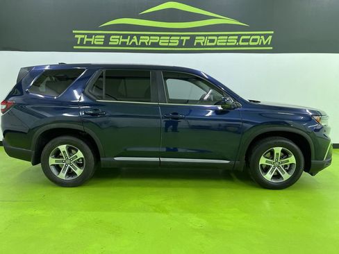 Used 2024 Honda Pilot EX-L image 11