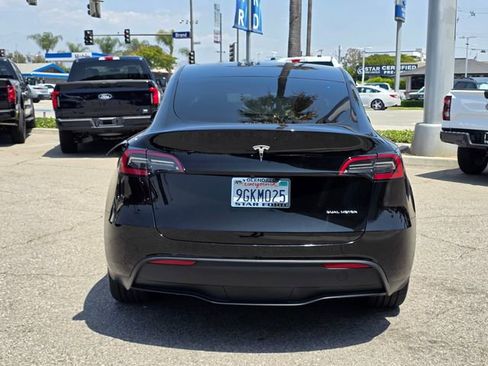 Used 2023 Tesla Model Y Long Range AWD/4WD image 5