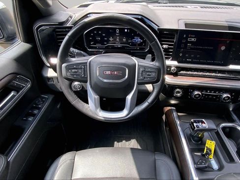 Used 2023 GMC Sierra 1500 SLT AWD/4WD image 6