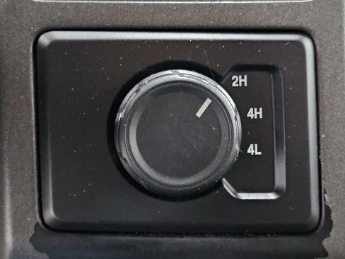 Used 2022 Ford F550 4x4 Crew Cab Super Duty w/ Power Equipment Group image 22