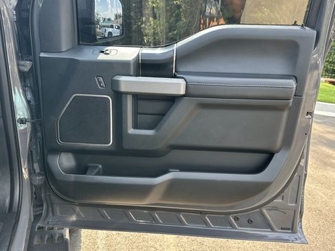 Used 2018 Ford F150 Raptor w/ Equipment Group 802A Luxury AWD/4WD image 15