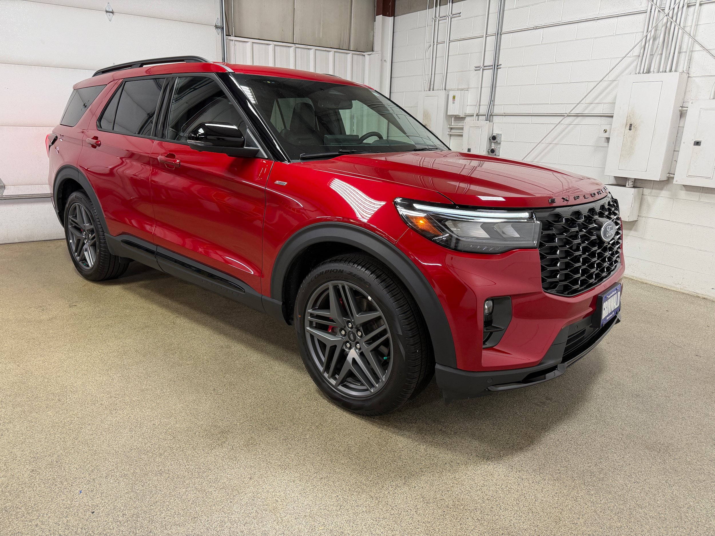 Used 2026 Ford Explorer ST-Line w/ ST-Line Street Pack AWD/4WD image 6
