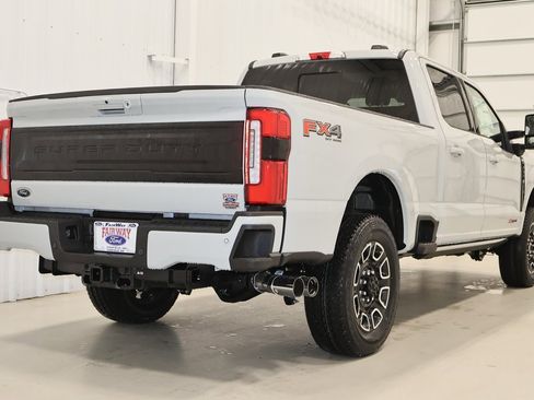New 2025 Ford F350 Platinum w/ FX4 Off-Road Package image 8