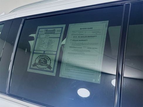 Used 2023 Chevrolet Suburban Premier image 37