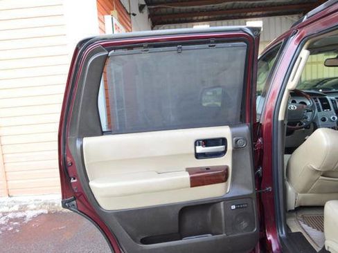 Used 2011 Toyota Sequoia Platinum image 64