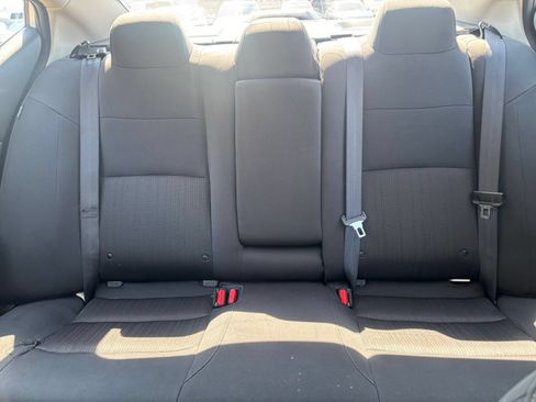 Used 2025 Nissan Altima 2.5 SV FWD image 38