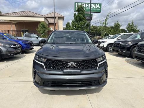 Used 2021 Kia Sorento S FWD image 2