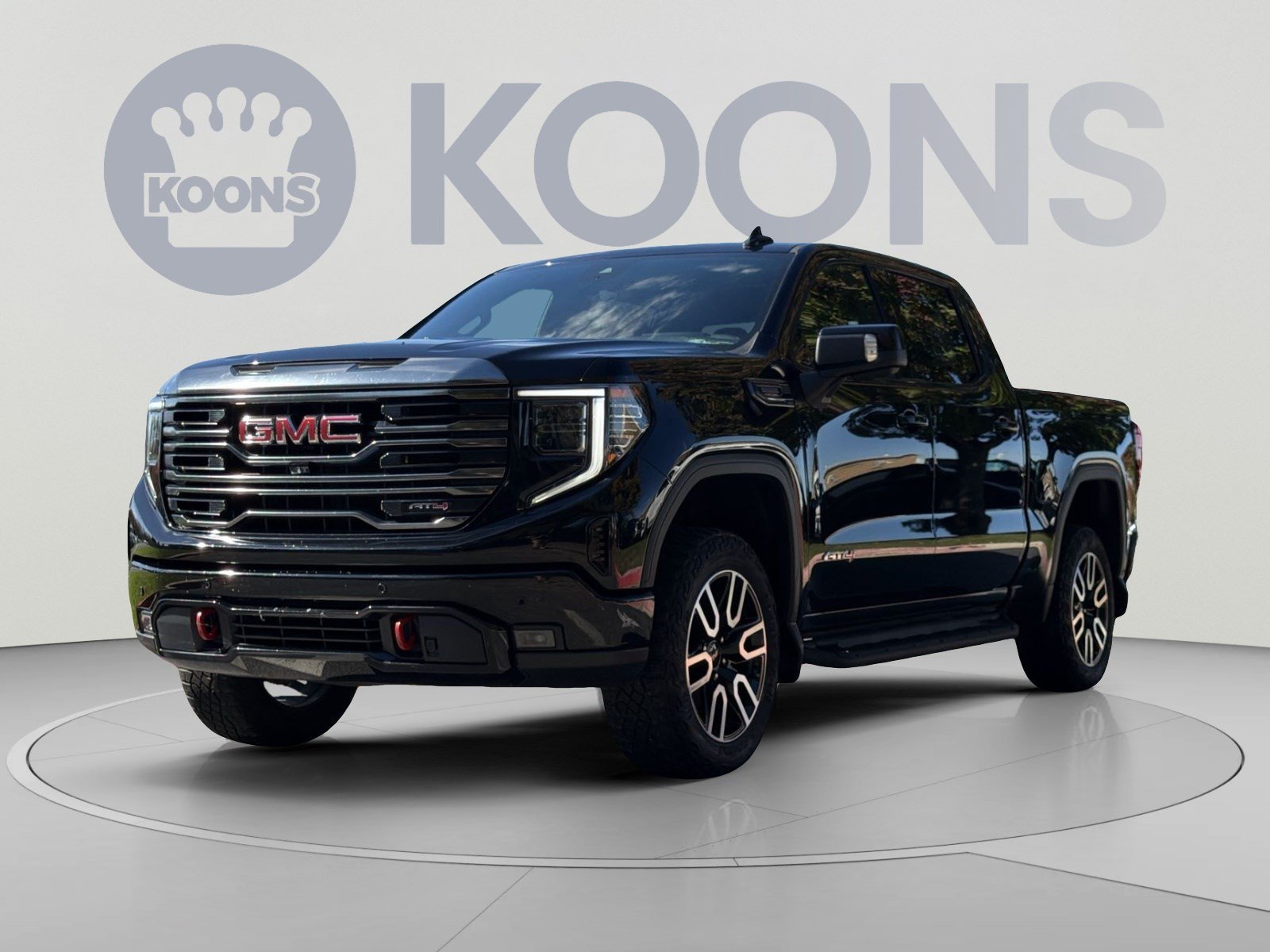 Used 2024 GMC Sierra 1500 AT4 w/ Technology Package AWD/4WD image 1