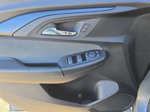 Used 2023 Chevrolet TrailBlazer LT w/ Convenience Package image 23