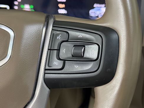 Used 2023 GMC Yukon Denali RWD image 24