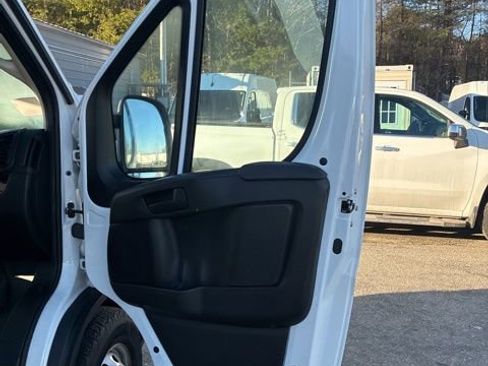 Used 2023 RAM ProMaster 2500 image 17