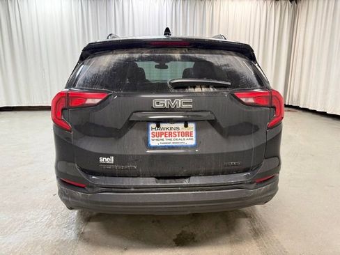 Used 2021 GMC Terrain SLE w/ Driver Convenience Package image 6