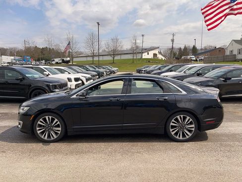 Used 2017 Lincoln MKZ Select image 3