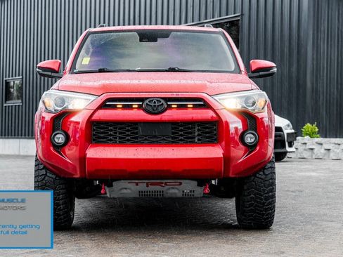 Used 2022 Toyota 4Runner SR5 Premium w/ 4Runner Black Package (TMS) RWD image 4