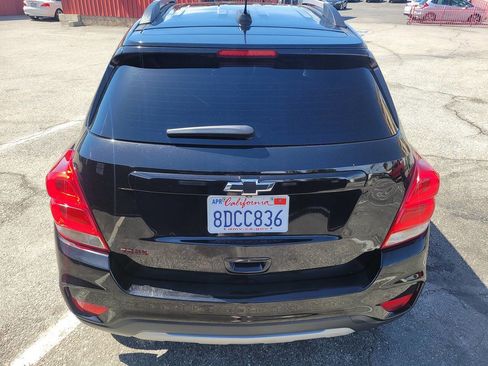 Used 2018 Chevrolet Trax LT w/ Redline Edition FWD image 5