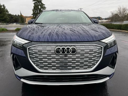 Used 2023 Audi Q4 e-tron Premium Plus image 2
