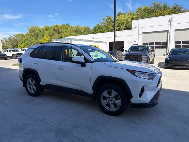 Used 2021 Toyota RAV4 XLE AWD/4WD image 1
