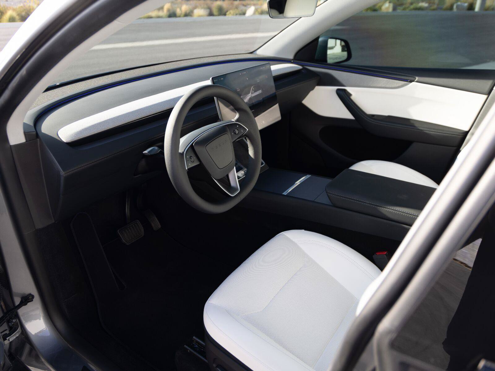 Used 2026 Tesla Model Y Long Range AWD/4WD image 15