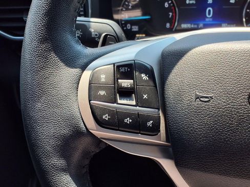 Used 2020 Ford Explorer Limited RWD image 18