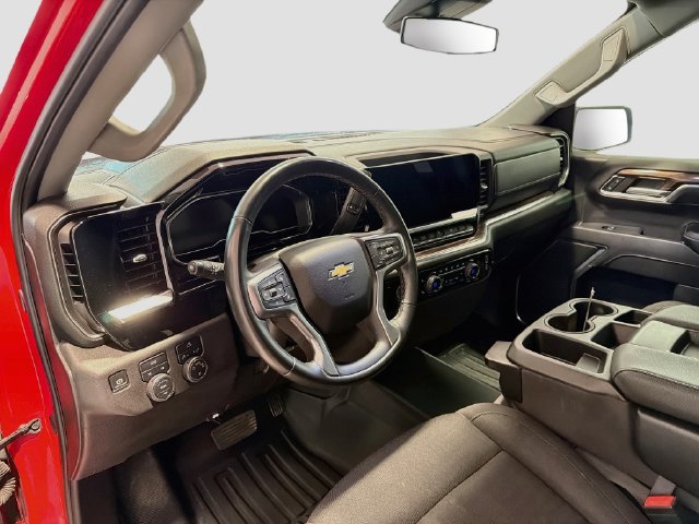 Used 2024 Chevrolet Silverado 1500 LT w/ Protection Package AWD/4WD image 8