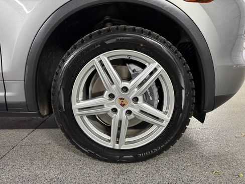 Used 2014 Porsche Cayenne Diesel AWD/4WD image 4