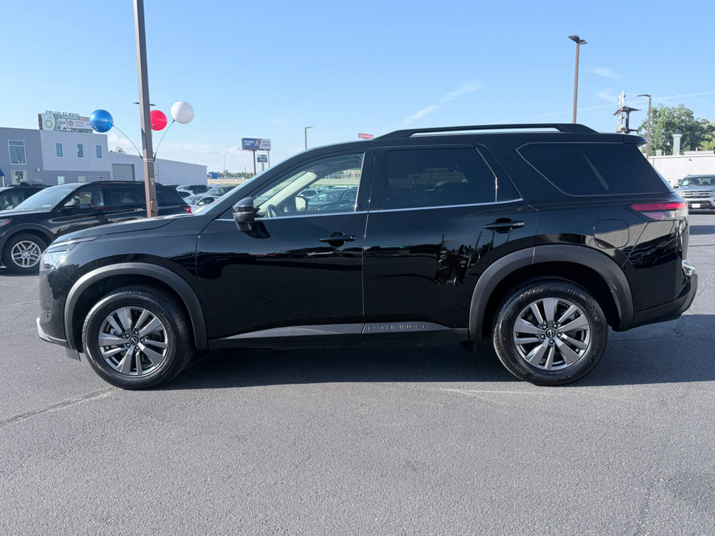 Used 2025 Nissan Pathfinder SV AWD/4WD image 5