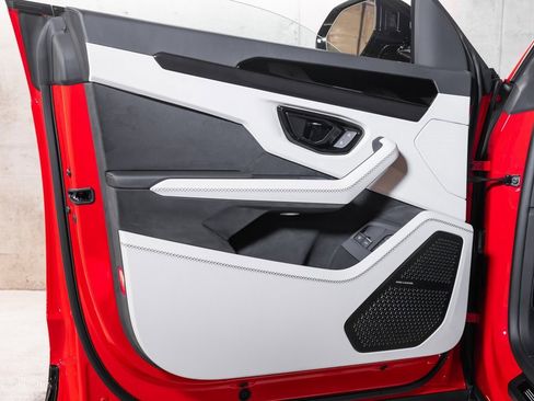 New 2025 Lamborghini Urus SE image 20