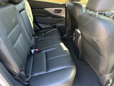 Used 2024 Nissan Murano SV w/ SV Midnight Edition Package image 15