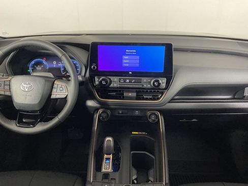New 2026 Toyota Grand Highlander AWD Hybrid image 15