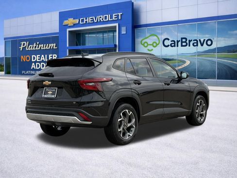 Certified 2024 Chevrolet Trax LT w/ Driver Confidence Package image 7