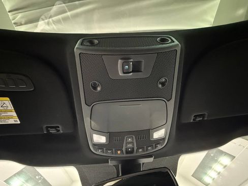 Used 2017 Ford F150 Lariat w/ Equipment Group 502A Luxury AWD/4WD image 21