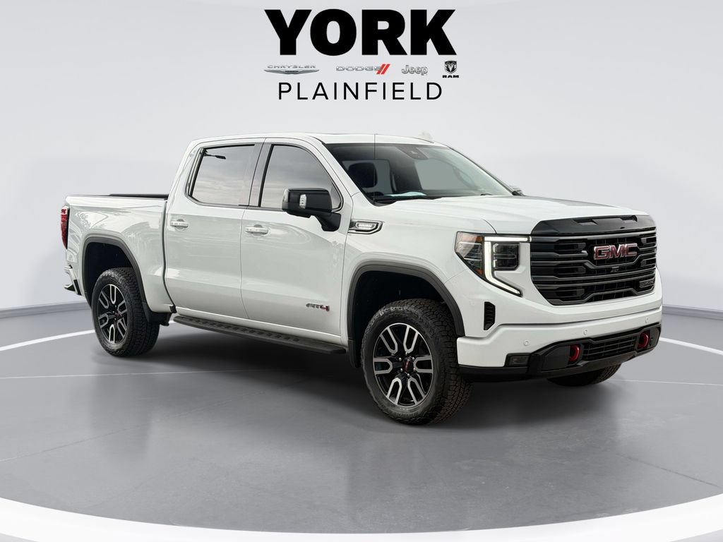 Used 2025 GMC Sierra 1500 AT4 w/ AT4 Premium Package AWD/4WD image 3
