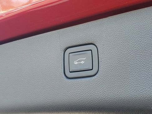 Certified 2024 Chevrolet Blazer LT w/ Convenience Package FWD image 8