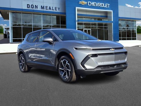 New 2026 Chevrolet Equinox EV LT image 1