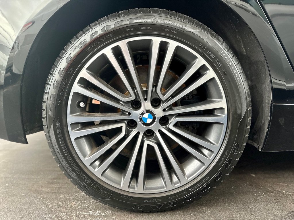 Used 2017 BMW 540i RWD image 11