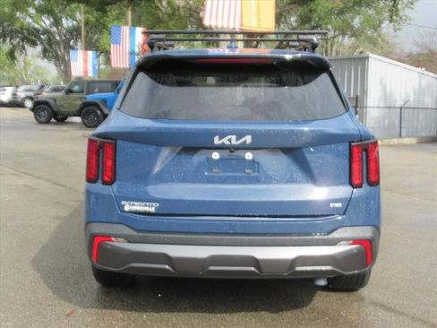 Used 2024 Kia Sorento X-Line EX image 5