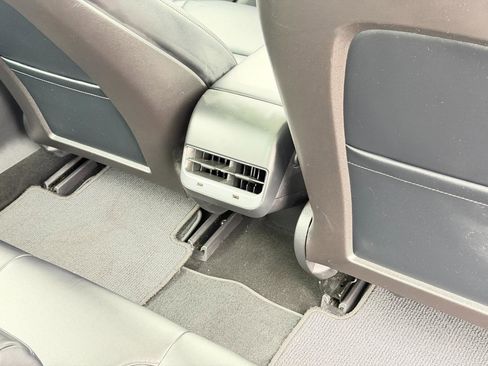 Used 2018 Tesla Model 3 Long Range image 38