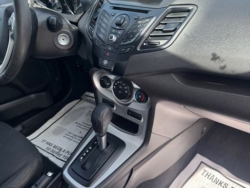 Used 2014 Ford Fiesta SE FWD image 13