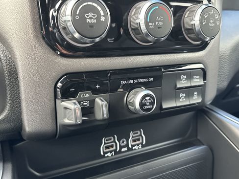 New 2026 RAM 1500 Express AWD/4WD image 20