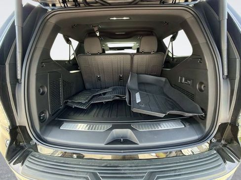 New 2026 Chevrolet Suburban Z71 w/ Z71 Off-Road Package AWD/4WD image 12