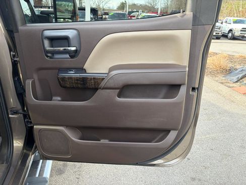 Used 2015 GMC Sierra 2500 Denali w/ Duramax Plus Package image 44